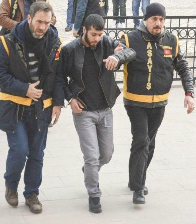 Manisa&rsquo;daki &rsquo;hırsızlık Şebekesi&rsquo; Tutuklandı 1