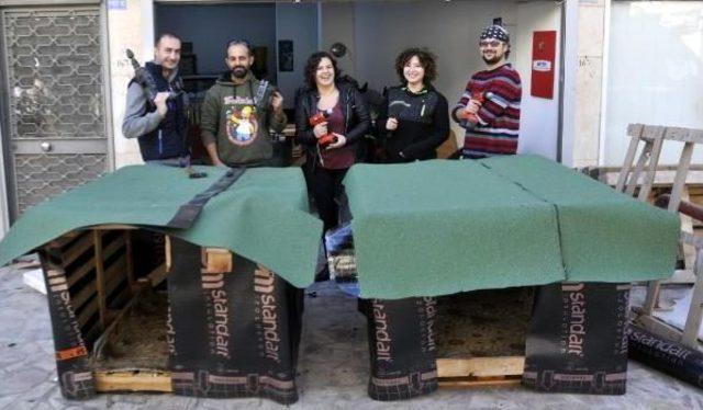 Sokak Hayvanlarına Sıcak Yuva I&ccedil;in &Ccedil;abalıyorlar 1