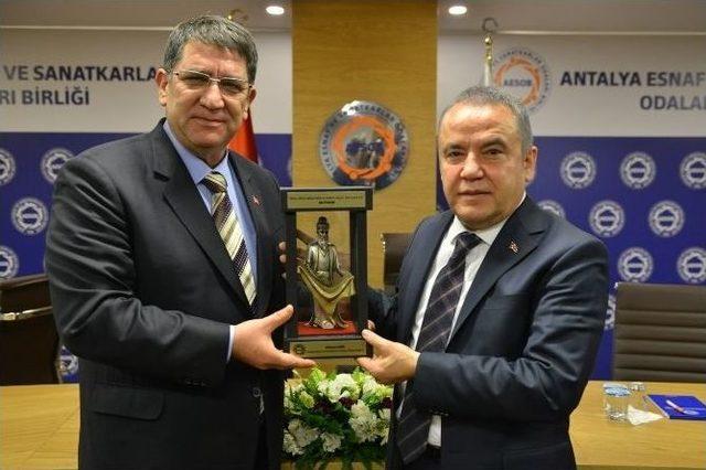 Başkan B&ouml;cek, Aesob&rsquo;da Oda Başkanlarına Projelerini Anlattı 1