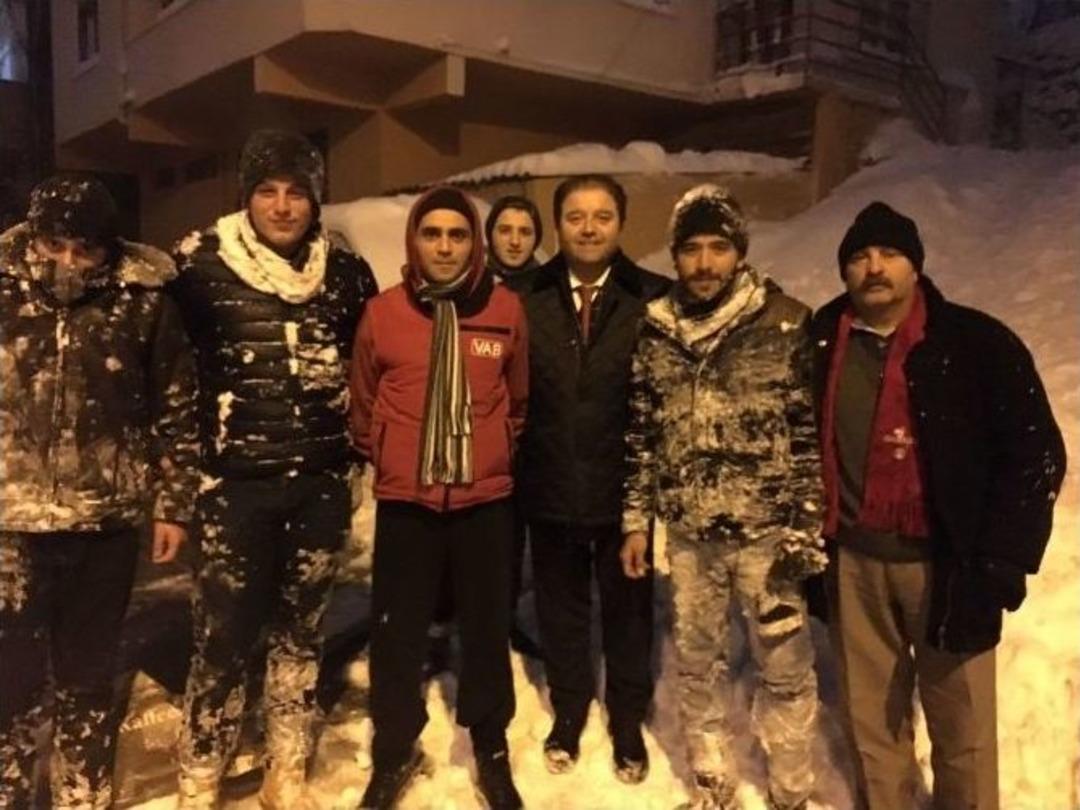 Yolda Kalanların İmdadına Başkan Kılı&ccedil; Yetişti