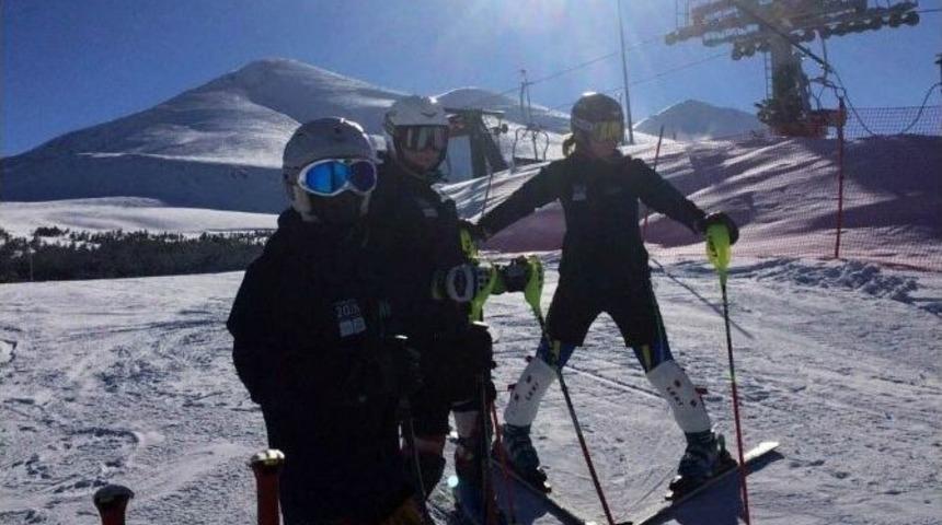 Bosna Hersekli Gen&ccedil; Kayak&ccedil;ılar Uluslararası Fıs Anadolu Kupası&rsquo;nda Yarıştı