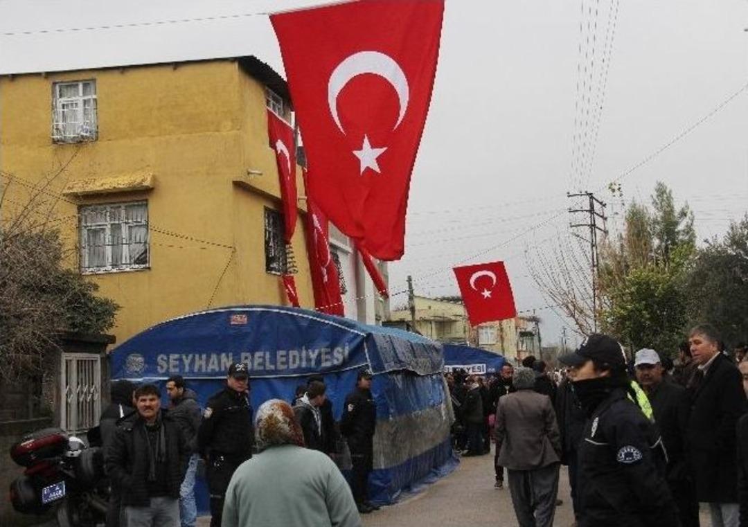 Deaş&rsquo;ın Ka&ccedil;ırdığı Şehit Astsubayın Cenazesi Ana Ocağında