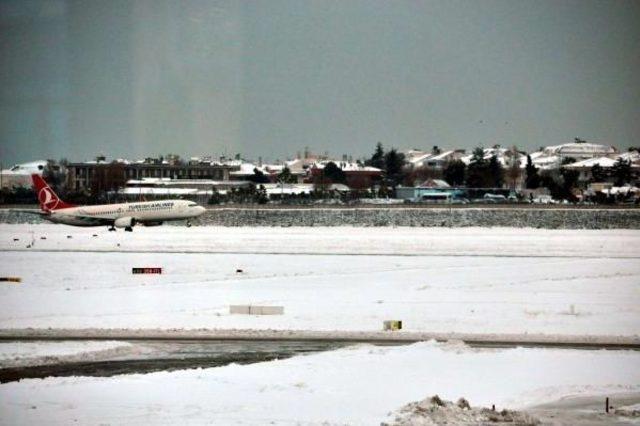 Atatürk Havalimanı nda Hayat Normale Dönüyor 2