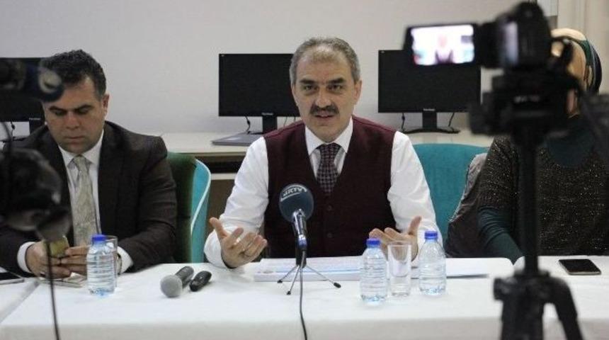 Başkan Din&ccedil; Gazetecilerin G&uuml;n&uuml;n&uuml; Kutladı