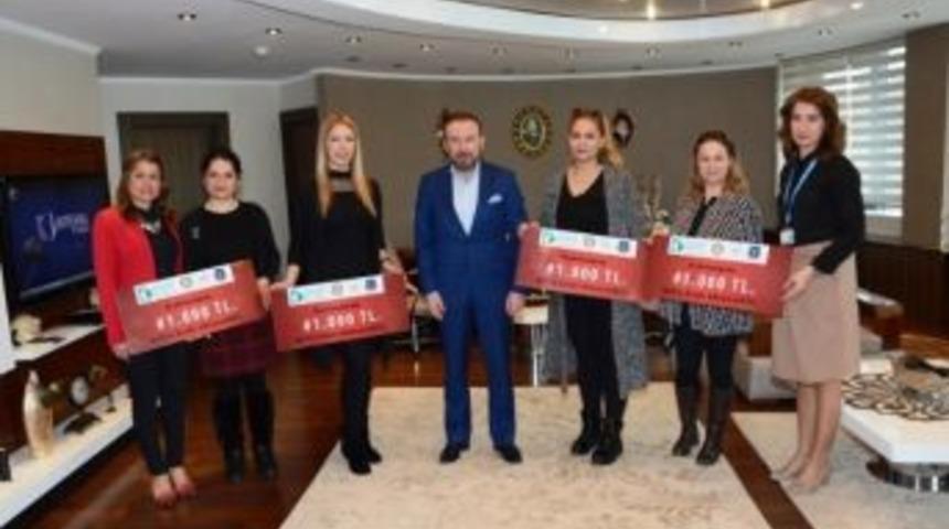 İzmit&rsquo;te 279 Kadına 288 Bin Lira Mikro Kredi