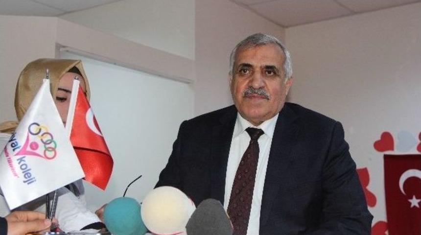 Gazeteciler Kahvaltıda Bir Araya Geldi