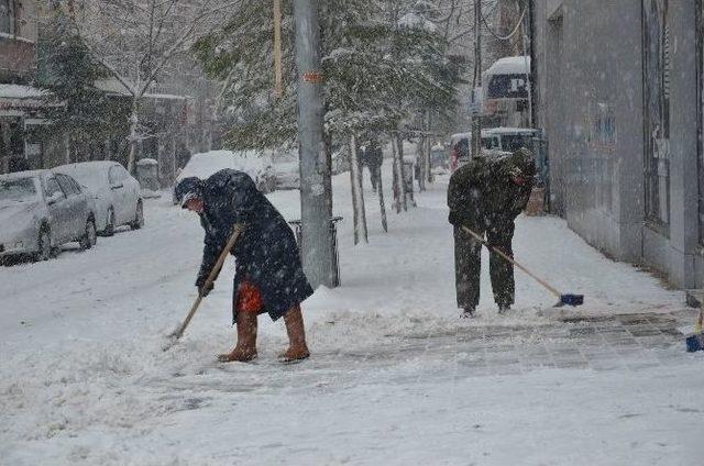 Manisa’da 6 İlçede Okullar Tatil Edildi