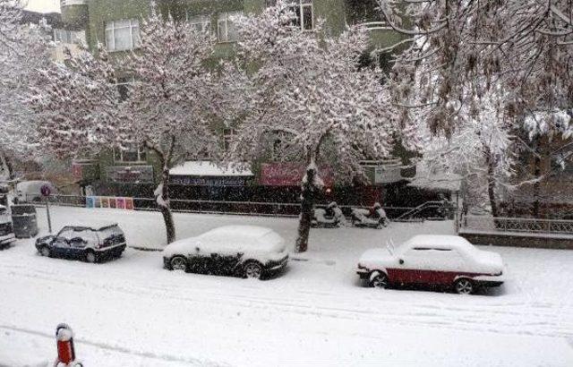 Bucak'ta Okullara Kar Tatili (2)