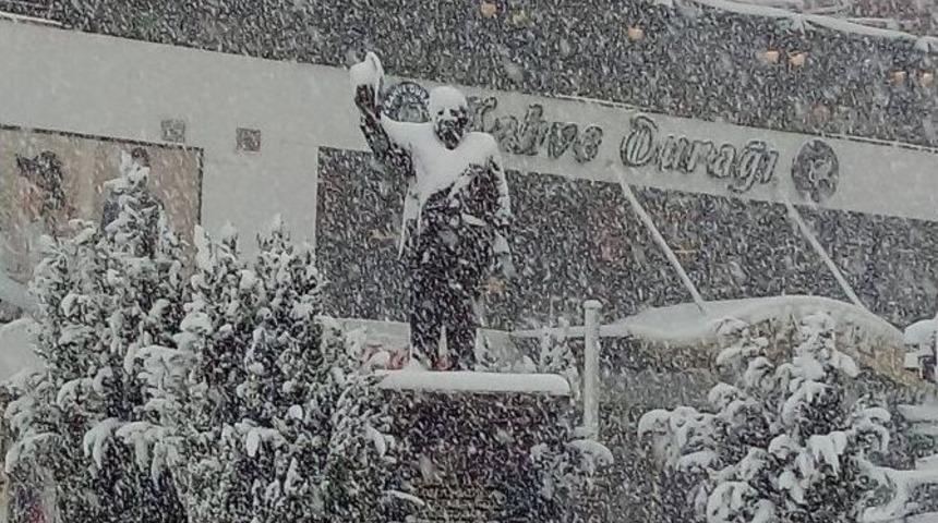 Isparta&rsquo;da Kar Hayatı Olumsuz Etkiledi