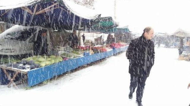 Isparta’da Kar Hayatı Olumsuz Etkiledi