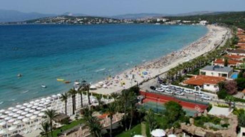 Çeşme’de Yabancı Turist Azalırken, Yerlide Artış Yaşandı