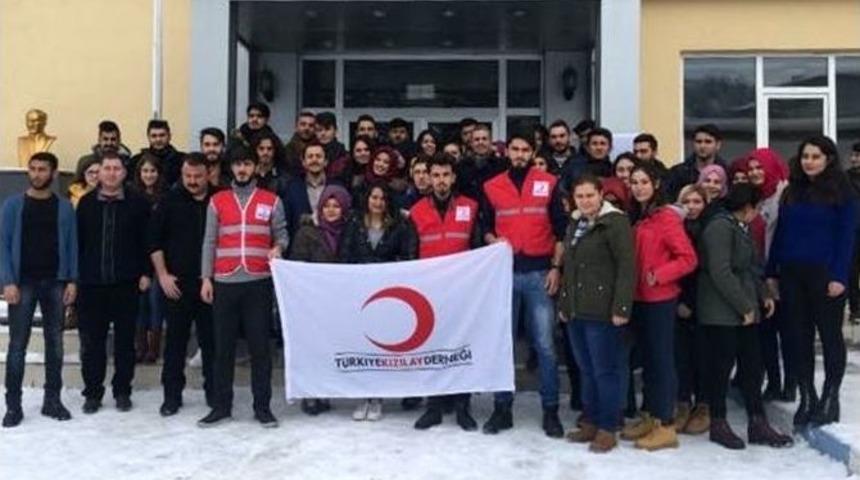 Kızılay&rsquo;a Şaphane Myo &Ouml;ğrencilerinden Destek