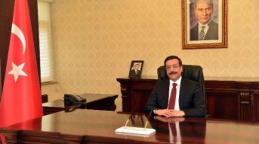 Başkan Atilla, &Ccedil;alışan Gazeteciler G&uuml;n&uuml;&rsquo;n&uuml; Kutladı