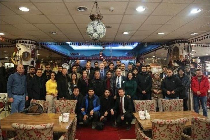 Tuşba Belediyesi Gazetecilerle Buluştu G1