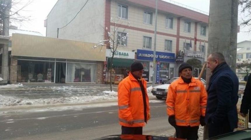 Başkan Keleş İş&ccedil;ilere Moral Verdi