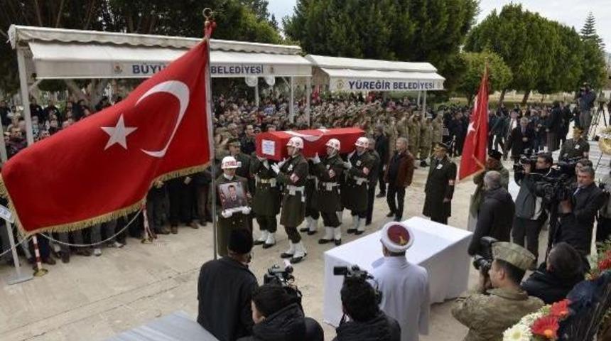 Şehit Bordo Bereli Astsubay Keskin'in Cenazesi Adana'ya Geldi (2)