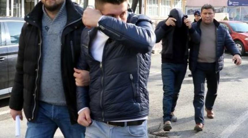 Marketten Yağ, Çocuk Bezi Çalan Iki Şüpheli Yakalandı