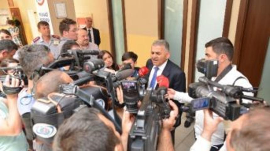 Başkan B&uuml;y&uuml;kkılı&ccedil;, Gazeteciler G&uuml;n&uuml;&rsquo;n&uuml; Kutladı