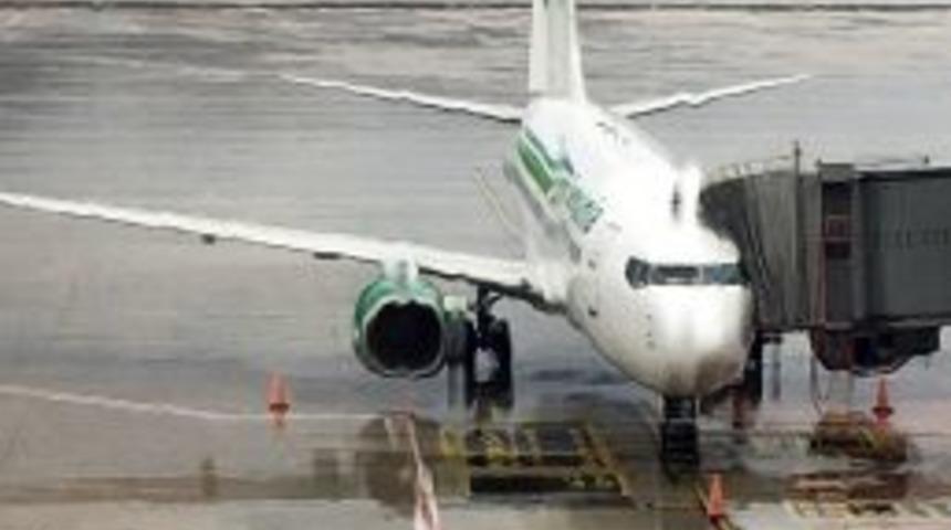 Yıldırımın &Ccedil;arptığı U&ccedil;ak Dalaman&rsquo;a Zorunlu İniş Yaptı