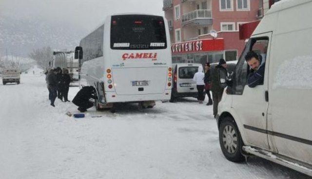 Denizli de Kış, Muğla Ve Antalya Yollarında Trafiği Felç Etti 2