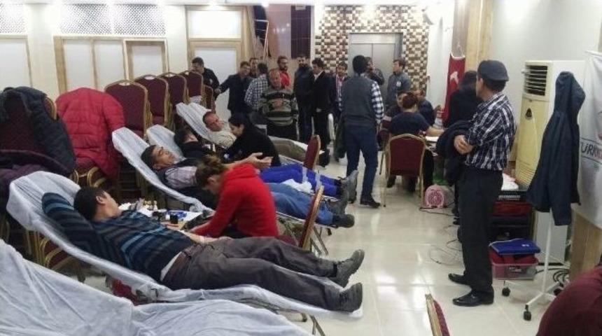 Ak Parti Kepez&rsquo;den Anlamlı Bağış