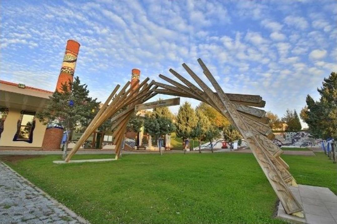 Odunpazarı &Uuml;&ccedil; Yılda &Ccedil;ağ Atladı