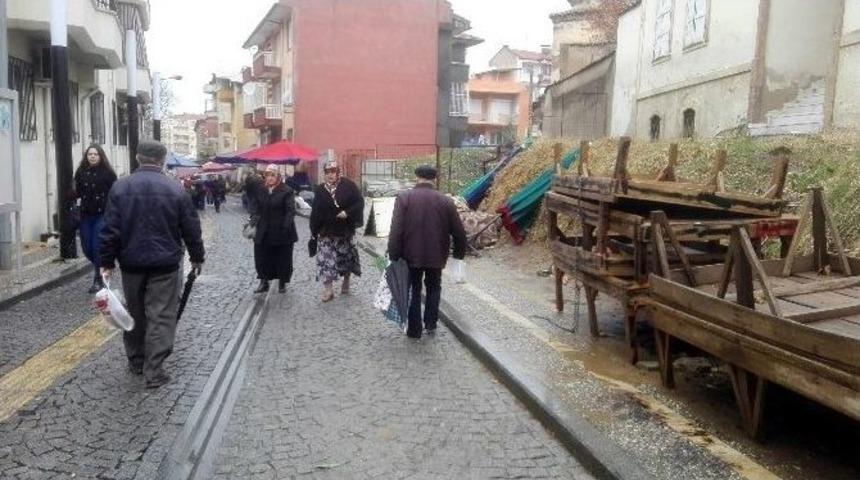 Aydın&rsquo;da Kar Ve Soğuk Hava Pazarı Vurdu