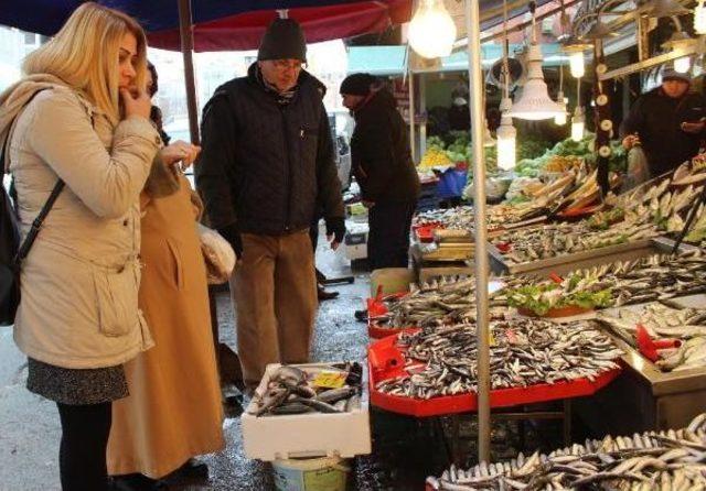 Tekneler Denize A&ccedil;ılamadı, Balık Fiyatları Arttı 3