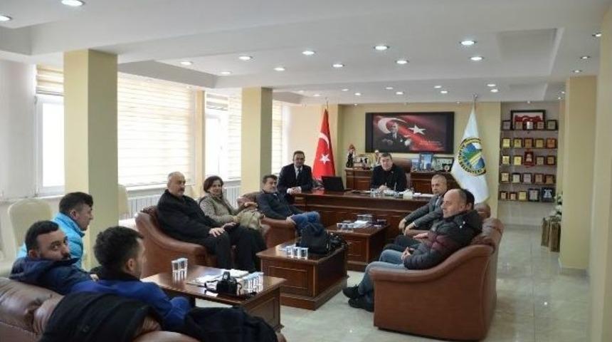 Başkan Tekin, Gazetecileri Kutladı