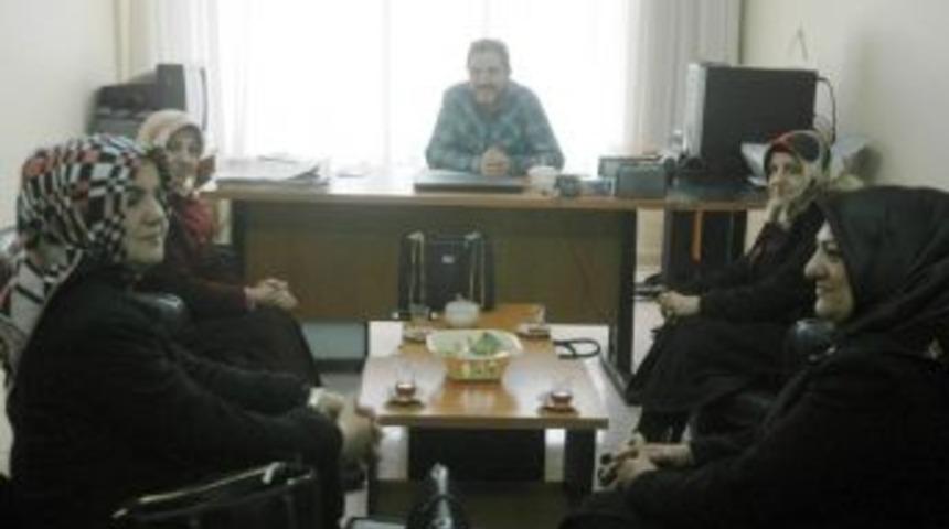 Ak Parti Van Kadın Kollarından İha&rsquo;ya Ziyaret