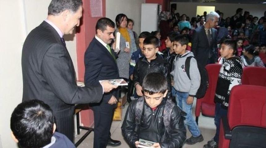 Dicle Elektrik &Ouml;ğrenci Buluşmalarını S&uuml;rd&uuml;r&uuml;yor