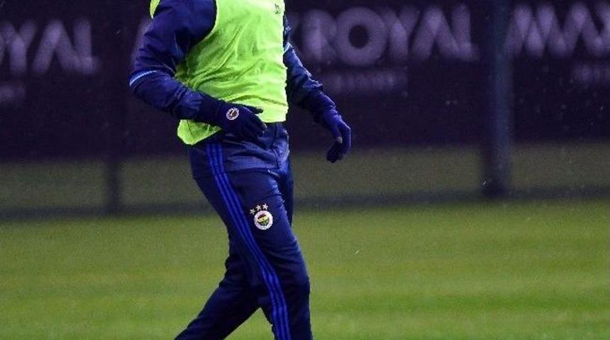 Aatıf Chahechoue, Kampa Katıldı