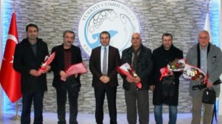 Erciş Kaymakamı Yaşar &Ccedil;alışan Gazeteciler G&uuml;n&uuml;n&uuml; Kutladı