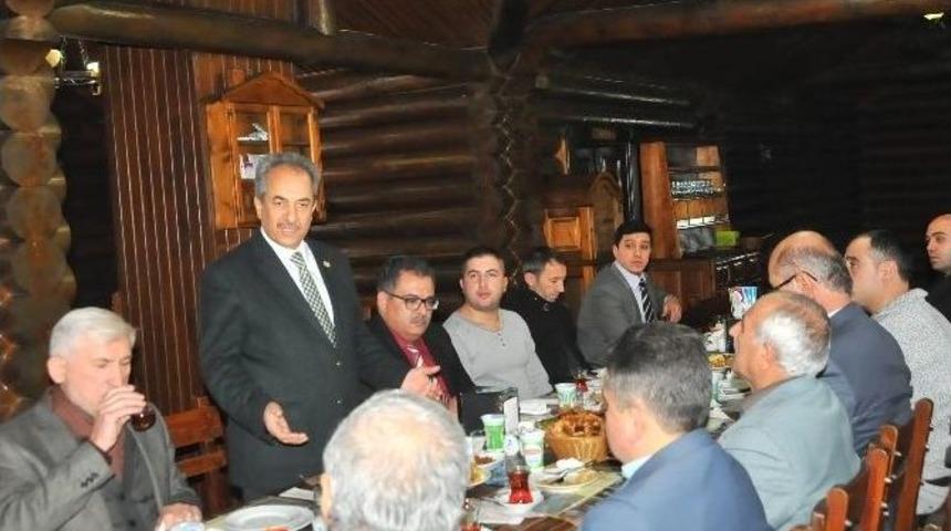 Başkan Akkaya, Gazetecilerle Yemekte Buluştu
