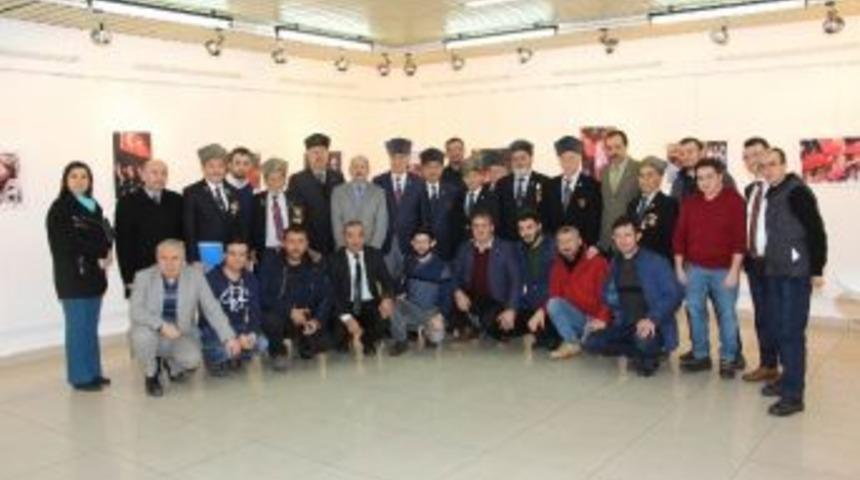 Gazetecilerden "bayrak Ve Şehitlerimiz" Temalı Fotoğraf Sergisi