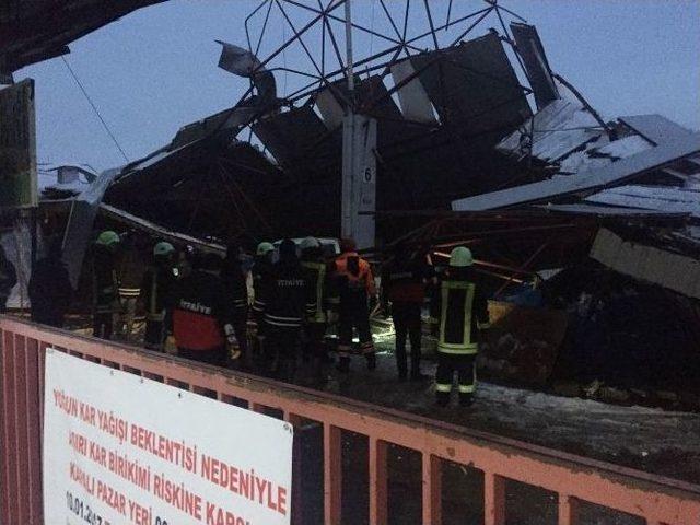 Biga&rsquo;da Kapalı Pazar Yerinin &Ccedil;atısı &Ccedil;&ouml;kt&uuml; 2