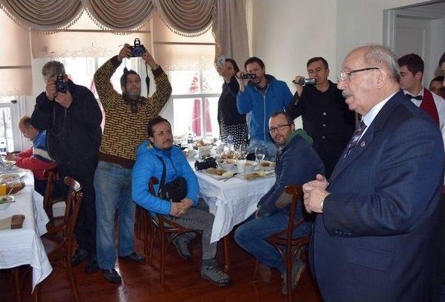 Basın Mensupları &Ouml;ğle Yemeğinde Buluştu 3