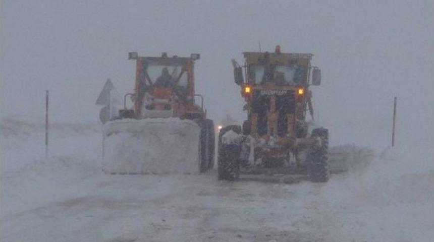 Tekirdağ&rsquo;da Kar Yeniden Etkisini G&ouml;sterdi