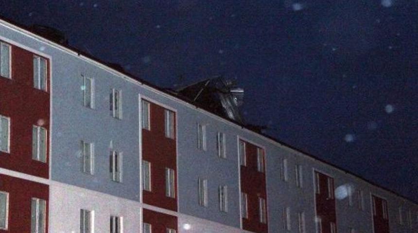 Bolu'da Lodos &Ccedil;atıları U&ccedil;urdu, Ağa&ccedil;ları Devirdi