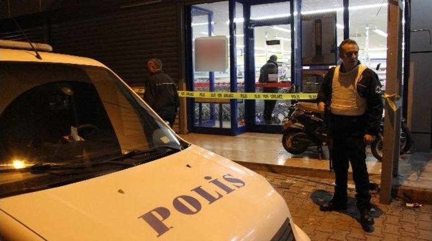 Adana&rsquo;da Pompalı T&uuml;fekle Market Soygunu