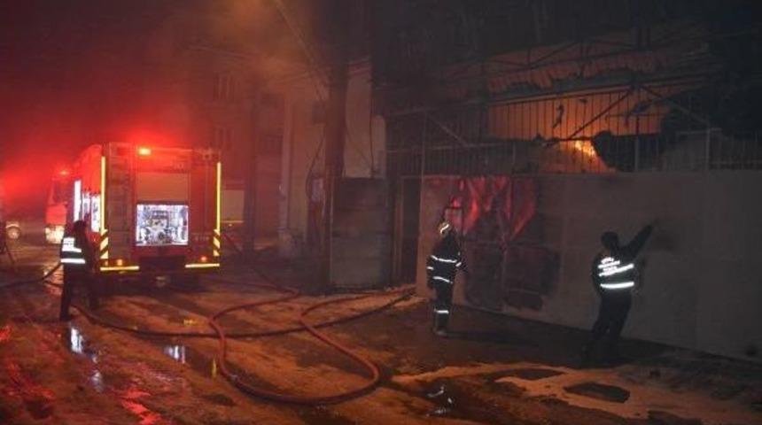 Bursa'da Mobilya At&ouml;lyesi Yandı