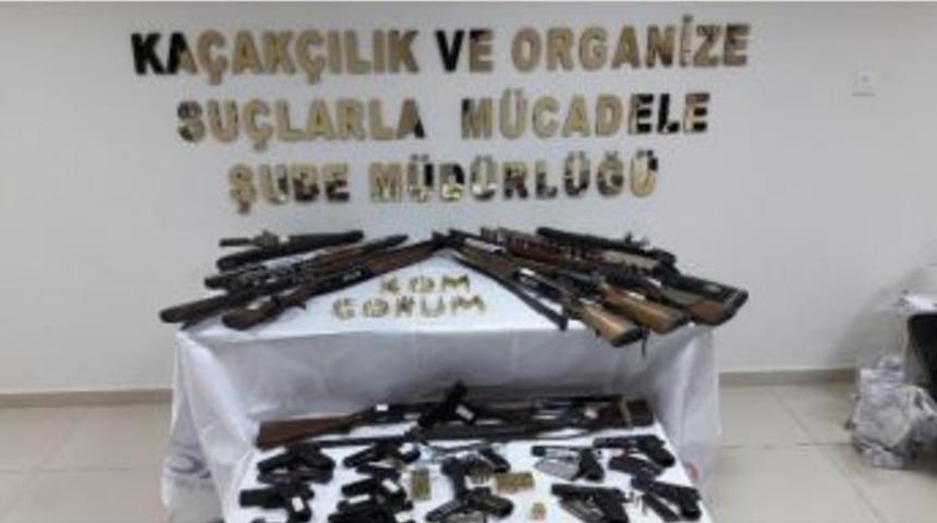 &Ccedil;orum&rsquo;da Hara&ccedil; Şebekesine Operasyon: 36 G&ouml;zaltı