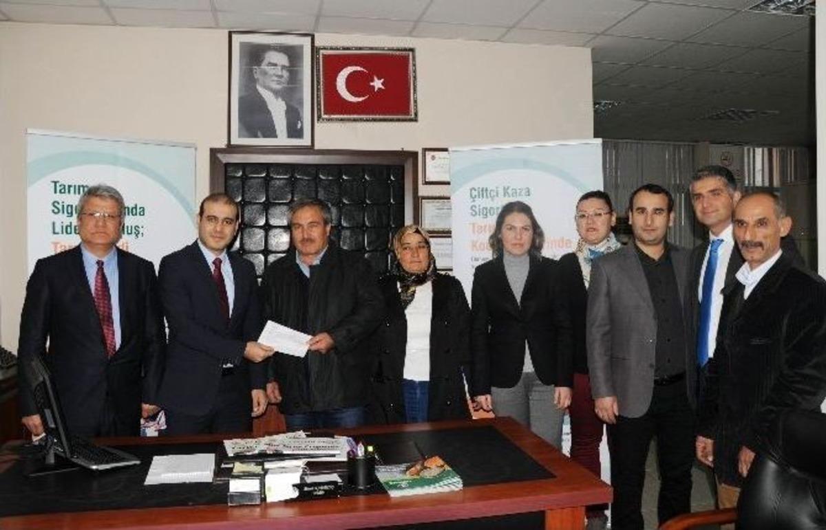 Mersin&rsquo;de Afet Yaşayan &Ccedil;ift&ccedil;inin Yarasını Sigorta Sardı