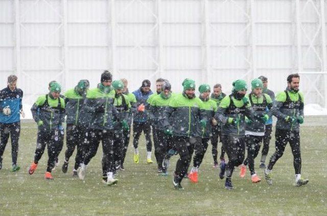 Atiker Konyaspor, Galatasaray Maçı Hazırlıklarını Sürdürüyor