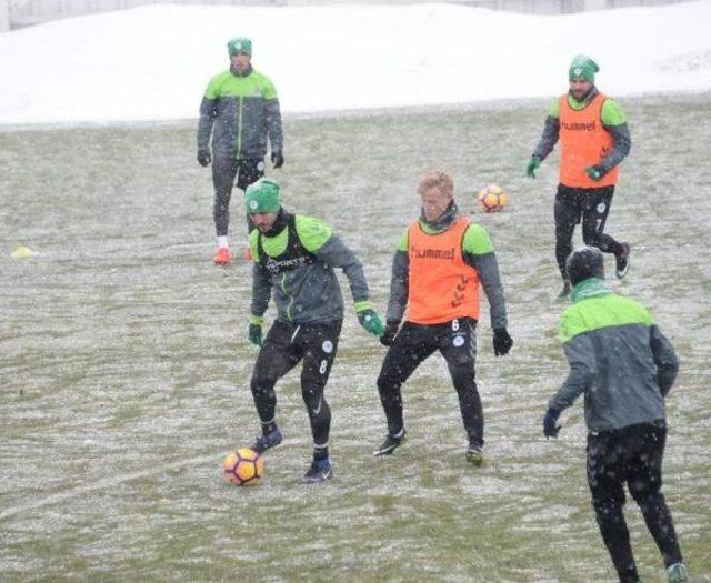 Atiker Konyaspor, Galatasaray Maçı Hazırlıklarını Sürdürüyor