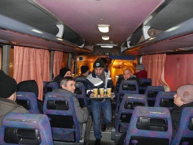 B&uuml;y&uuml;k&ccedil;ekmece Belediyesinden Soğuk Havalarda &Ccedil;orba İkramı 1