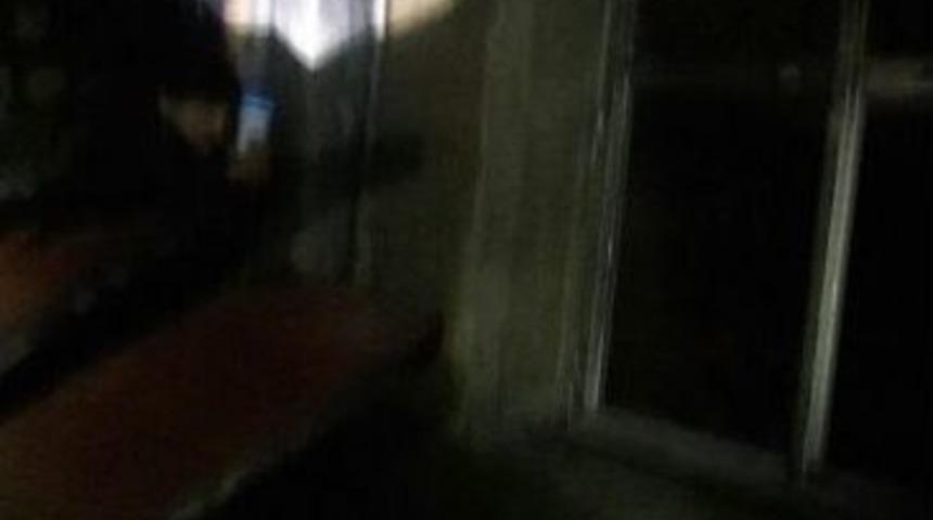 Gece &Ccedil;ıkan Yangın Korkuttu