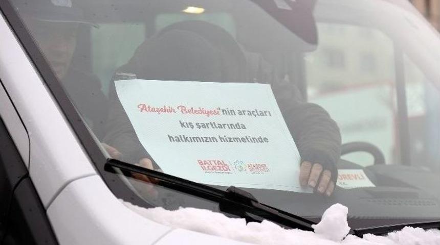 Ataşehir Belediyesi Karda Kalanları Evlerine &Uuml;cretsiz Ulaştırıyor