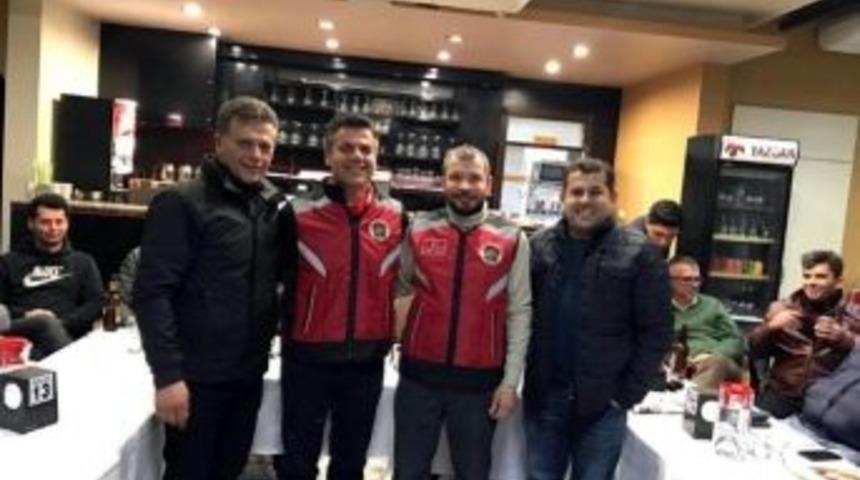 Usta S&uuml;r&uuml;c&uuml;ler Setmog Yeleği Giydi