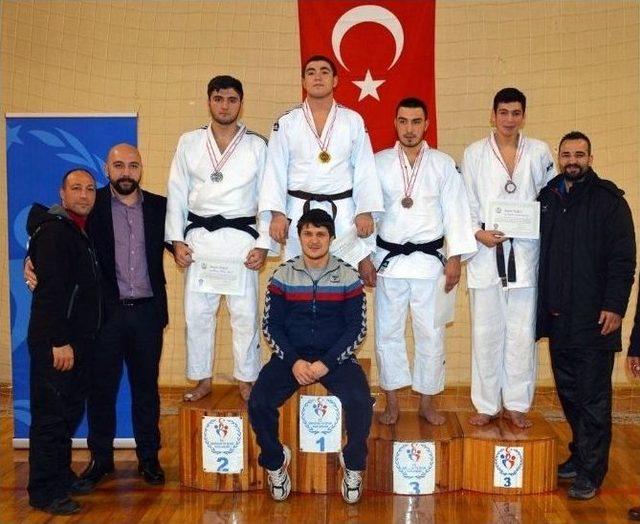 B&uuml;y&uuml;kşehirin Judocularından Yeni Başarı 1